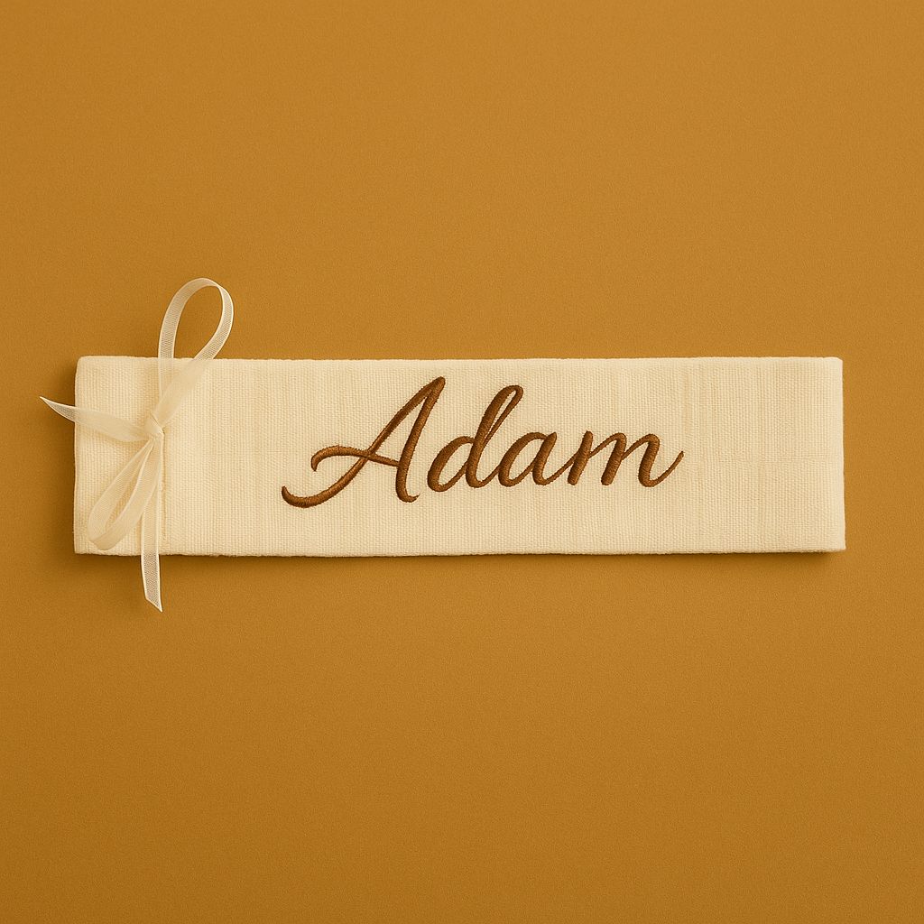 WhatsApp Image 2025-10-13 at 16.13.50 (2) Trusou de Botez Natural Chic - catifea cappuccino, dantela ivory și inimă gravată pe lemn - imagine 3