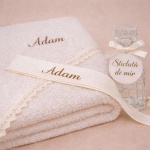 Trusou de Botez Natural Chic - catifea cappuccino și inimă gravată pe lemn. - imagine 2