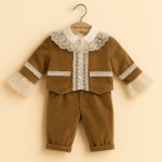 Costum din catifea maro cu dantela de bumbac pentru baiat - Model Capuccino