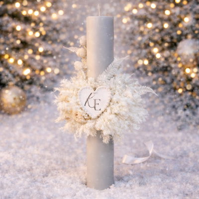 Lumânare botez DANTELINA din parafină gri deschis, cu flori naturale uscate și criogenate, 35 cm