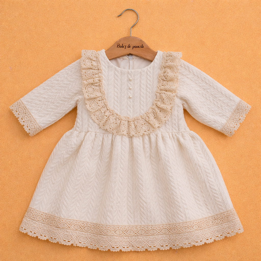 BC943CBB-546A-46ED-AAF7-7527BF155A5E rochiță botez din bumbac