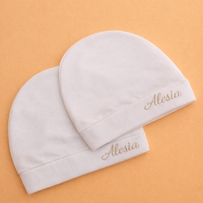 căciuliță bebe din bumbac personalizată