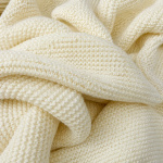 Păturică Bebeluși Personalizată Ivory cu Broderie Colorată – Nume Copil | Model Harmony - imagine 3